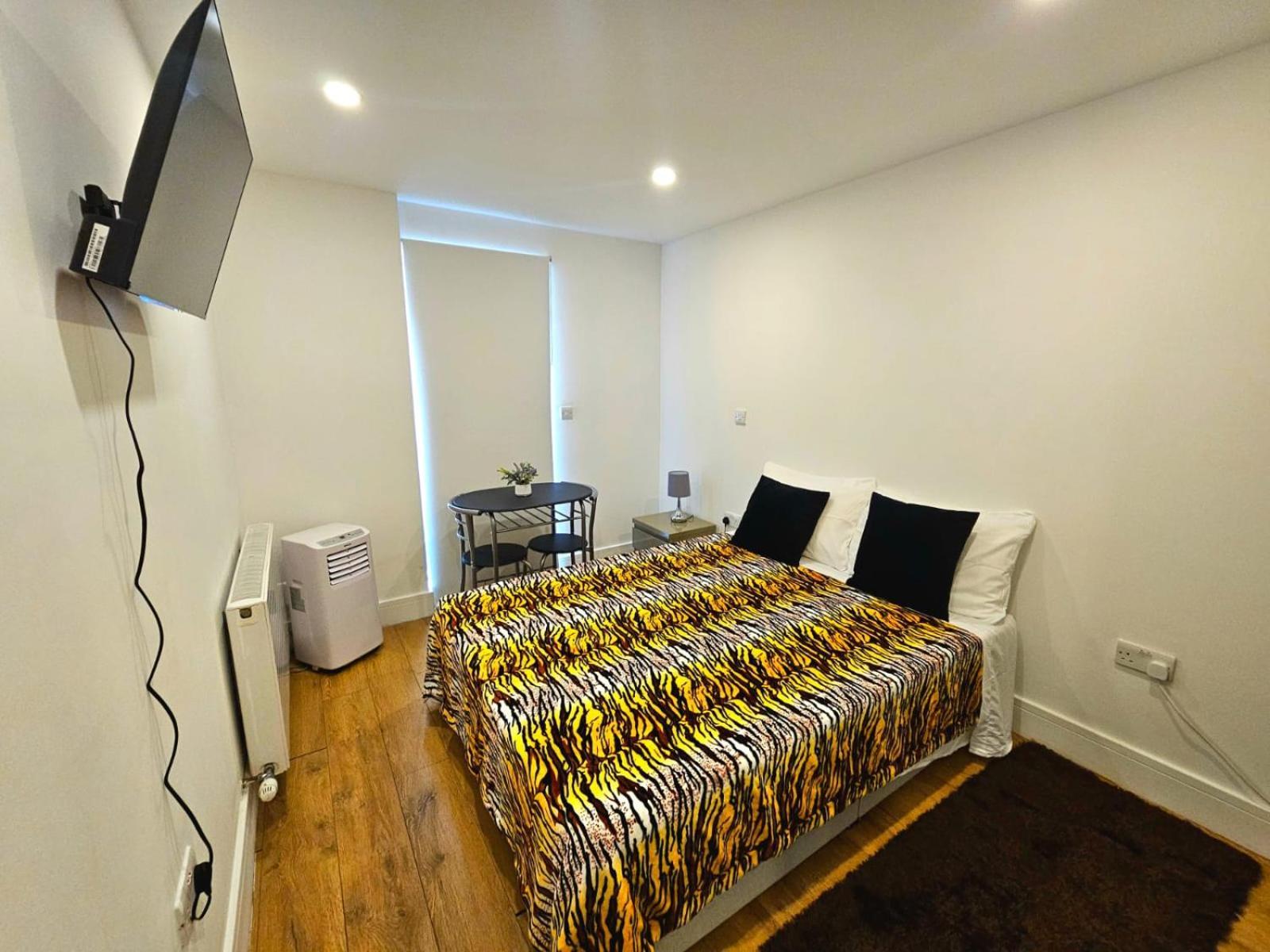 Oliver Double Room ลอนดอน ภายนอก รูปภาพ