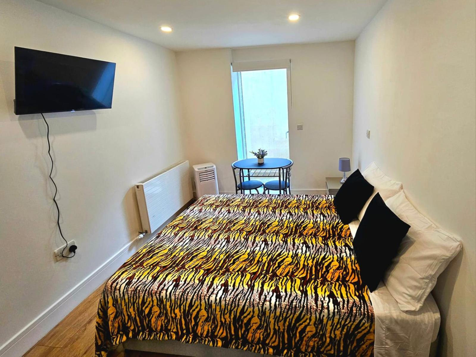 Oliver Double Room ลอนดอน ภายนอก รูปภาพ