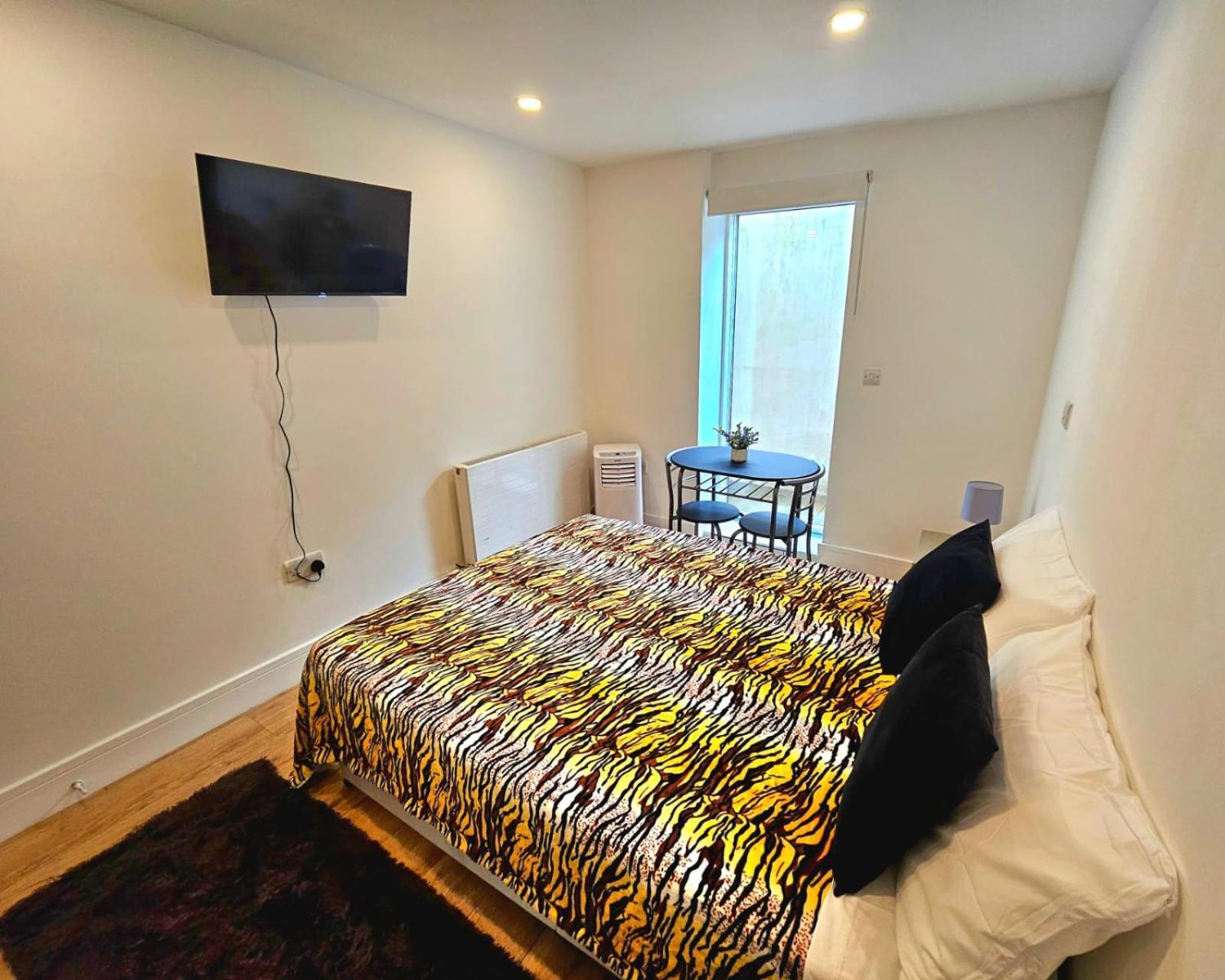 Oliver Double Room ลอนดอน ภายนอก รูปภาพ