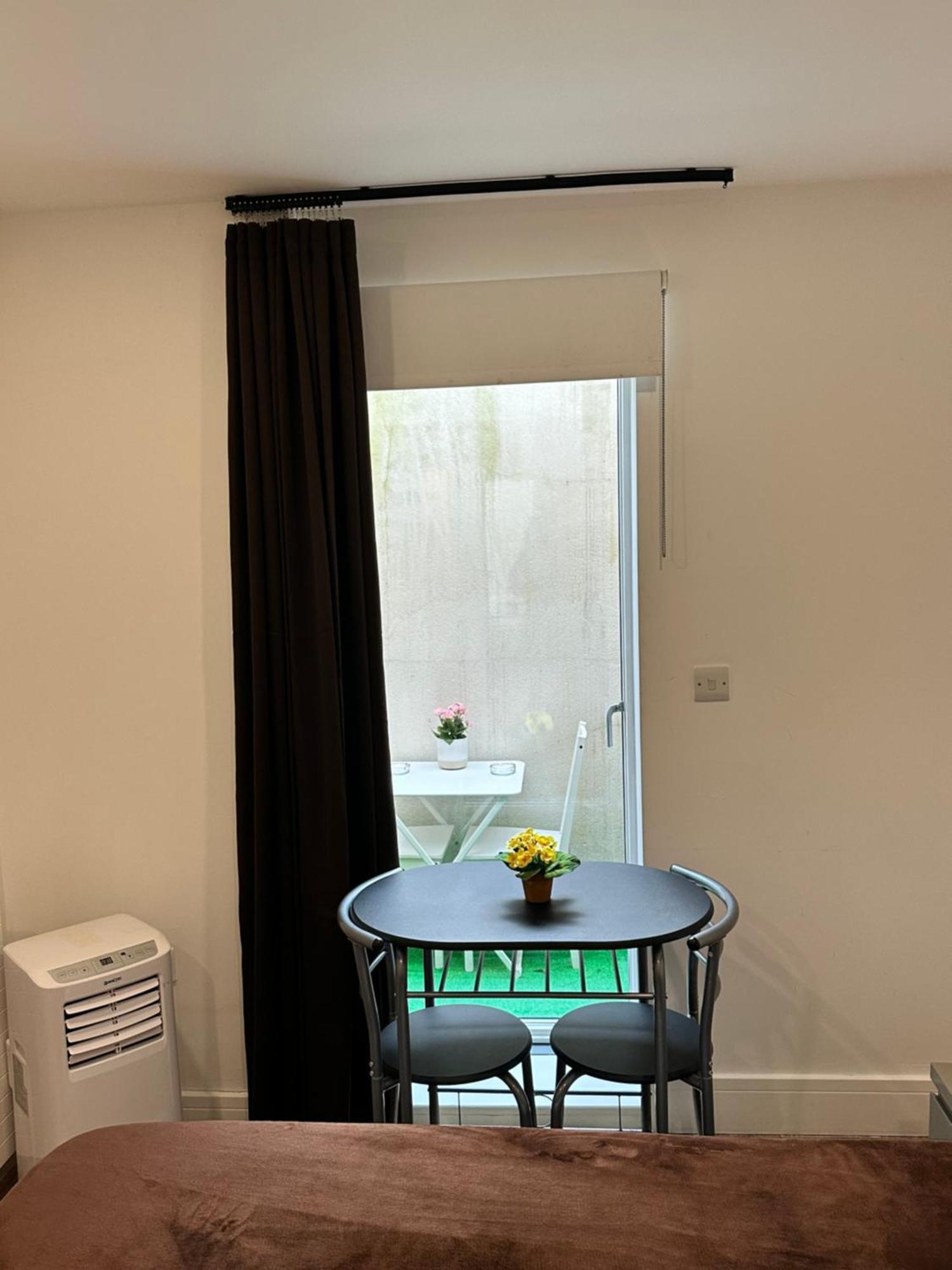 Oliver Double Room ลอนดอน ภายนอก รูปภาพ