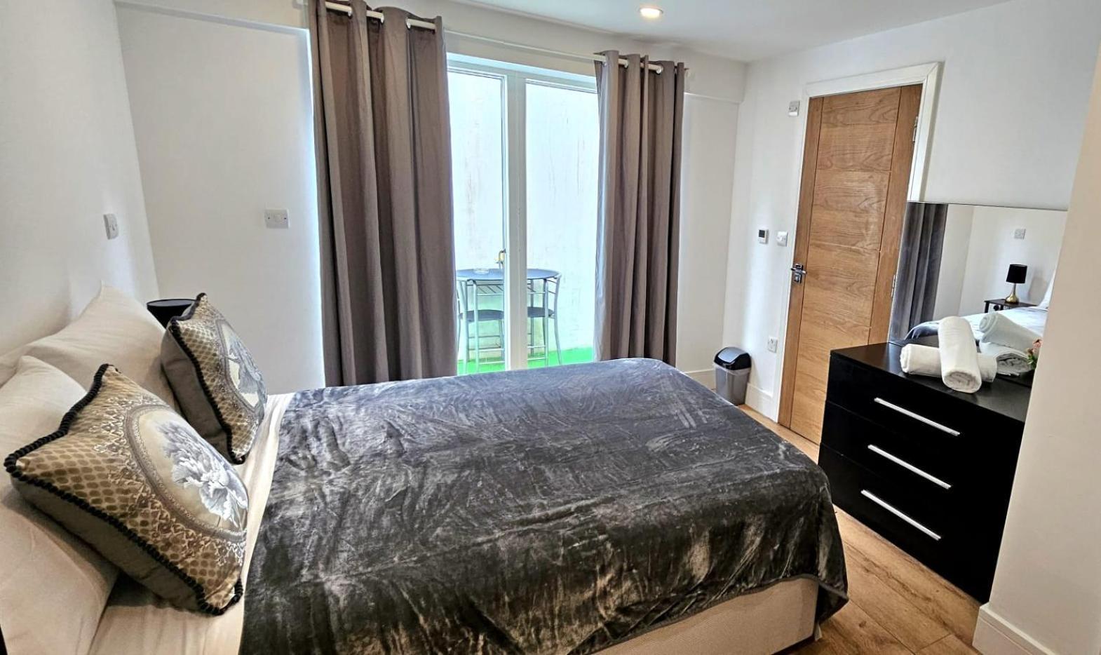 Oliver Double Room ลอนดอน ภายนอก รูปภาพ
